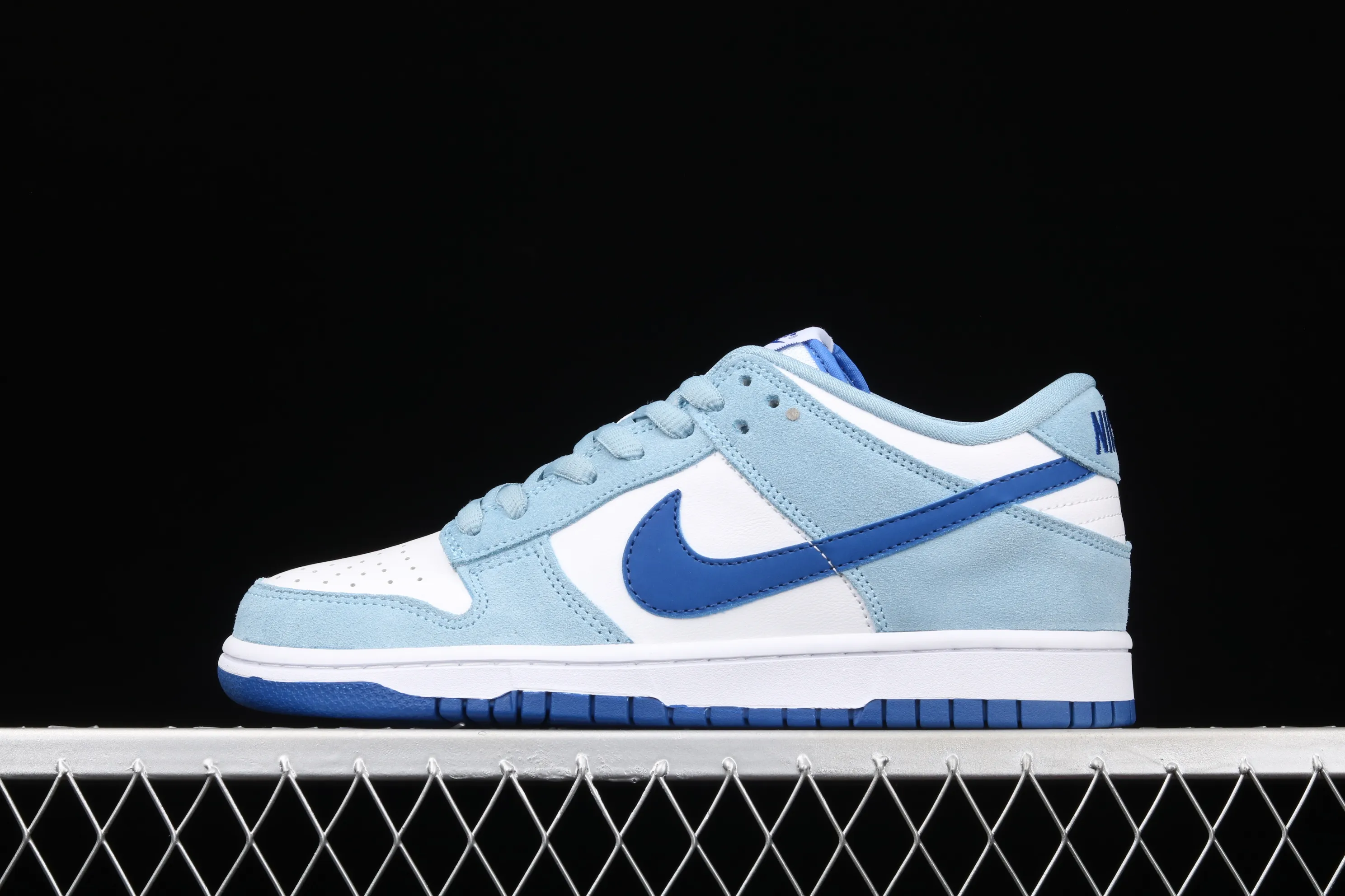 All categories Nk SB Dunk series Nk SB Dunk Low low-top sneakers Nk SB Dunk Low Prm SB smashed backboard fashion casual sneakers 854866-009